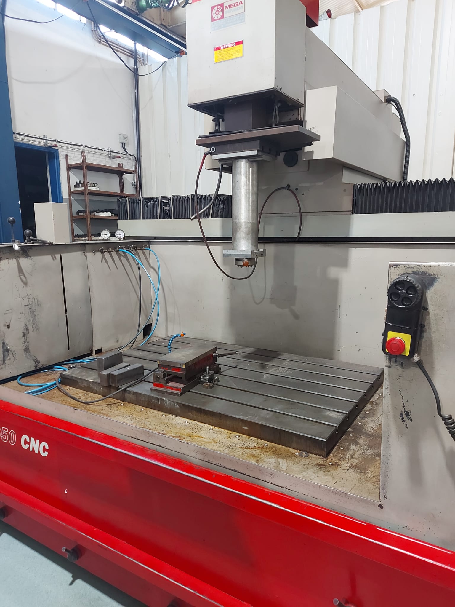 Cleancut EDM 650 CNC Electro Erosão - Image 27