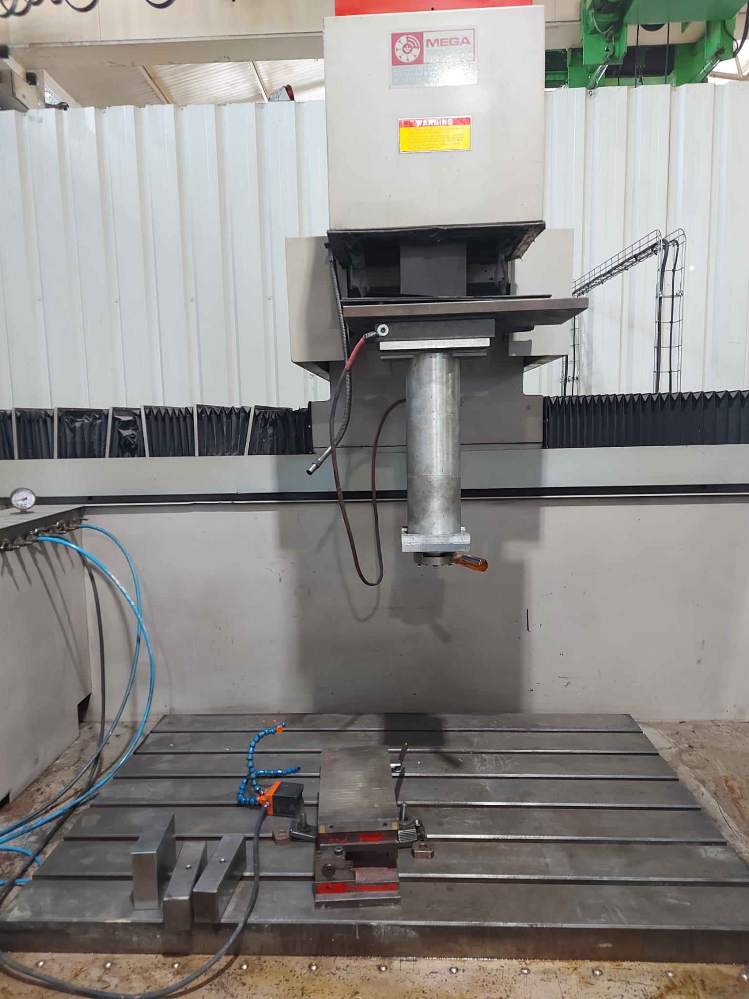 Cleancut EDM 650 CNC Electro Erosão - Image 25