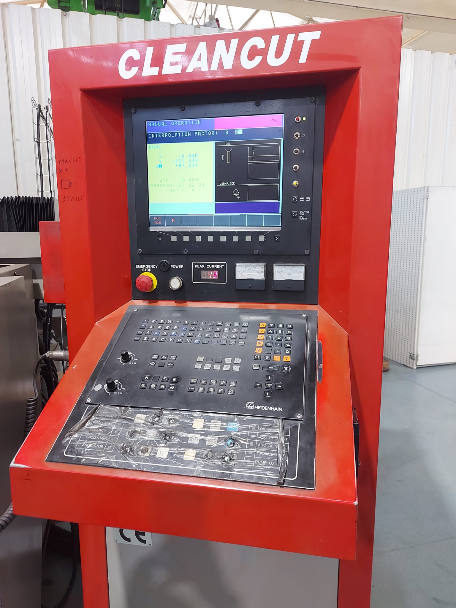 Cleancut EDM 650 CNC Electro Erosão - Image 24